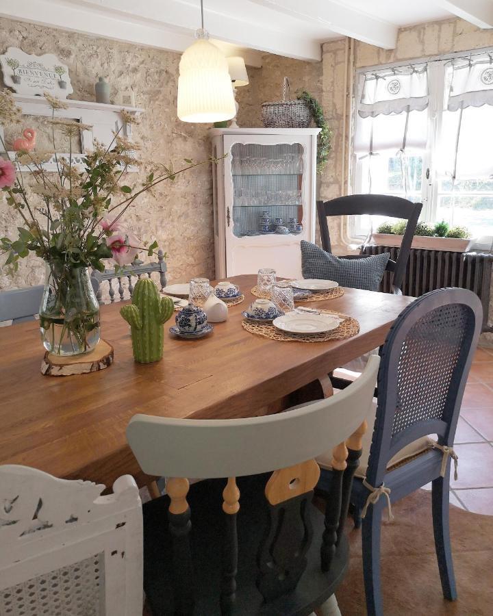 Bed and Breakfast Aux Champés Saussignac Esterno foto