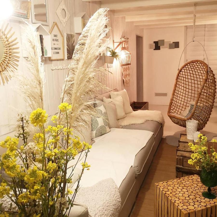 Bed and Breakfast Aux Champés Saussignac Esterno foto